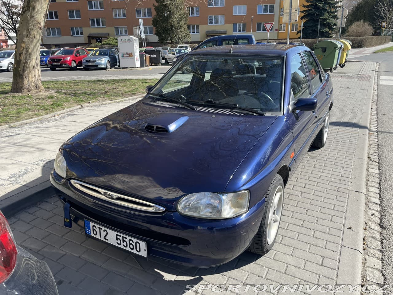 1996 Ford Escort - 9