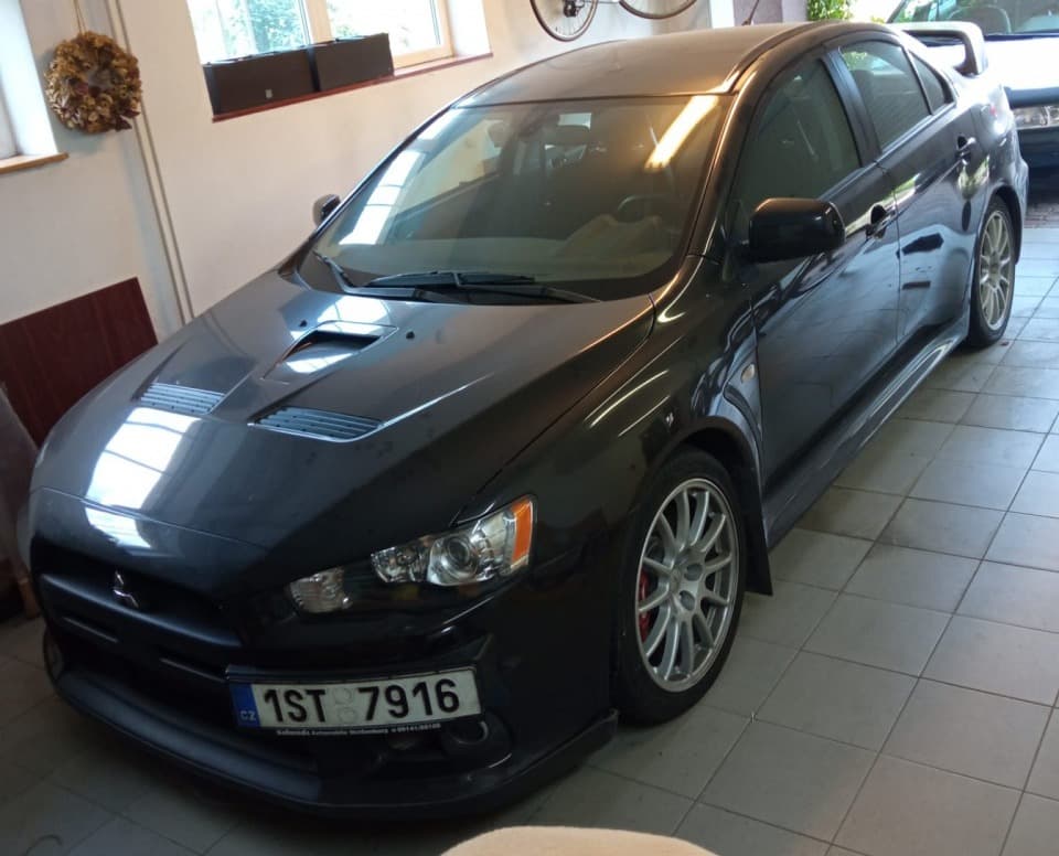 2011 Mitsubishi Lancer - 11