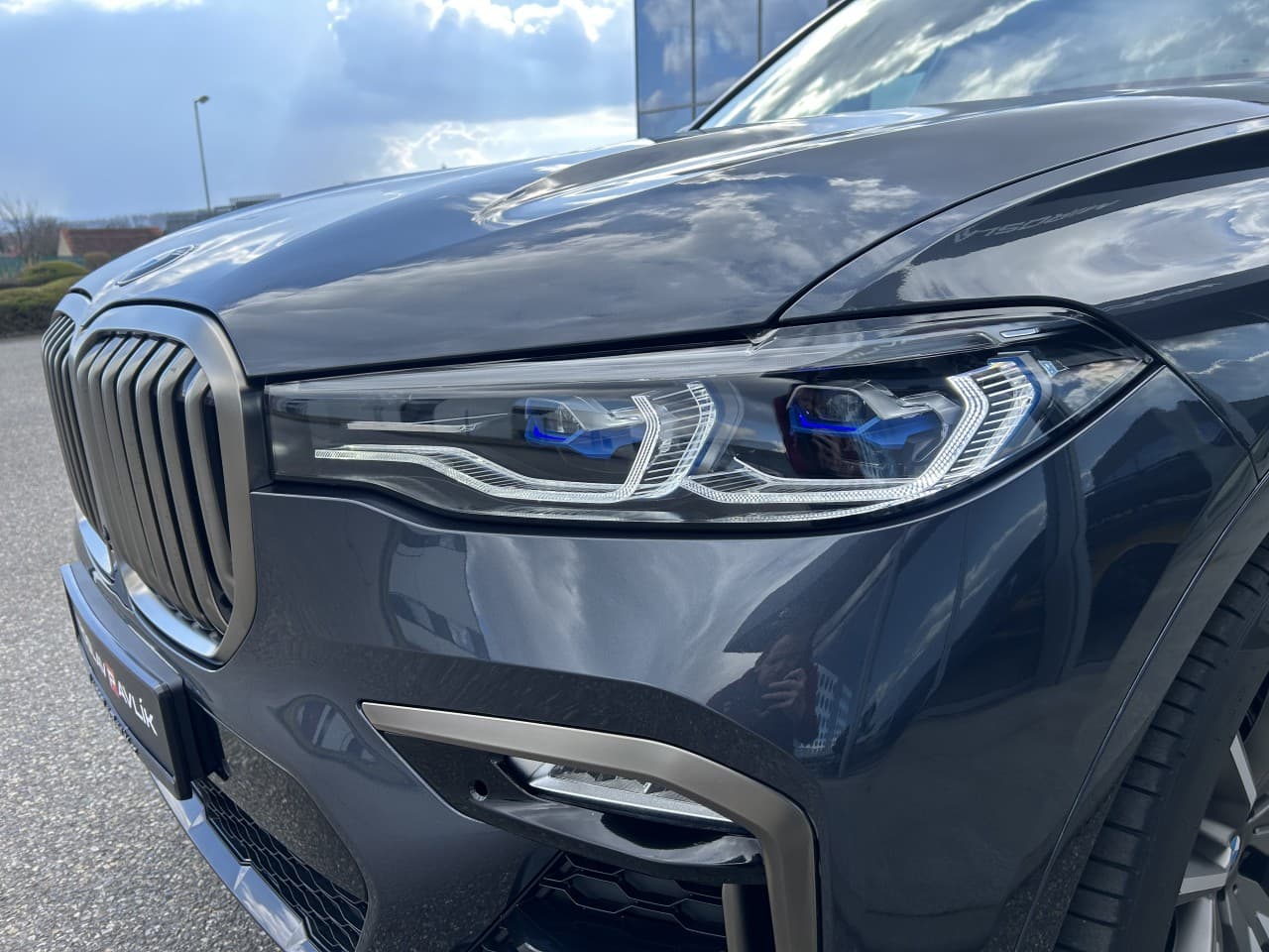 2020 BMW X7 - 10
