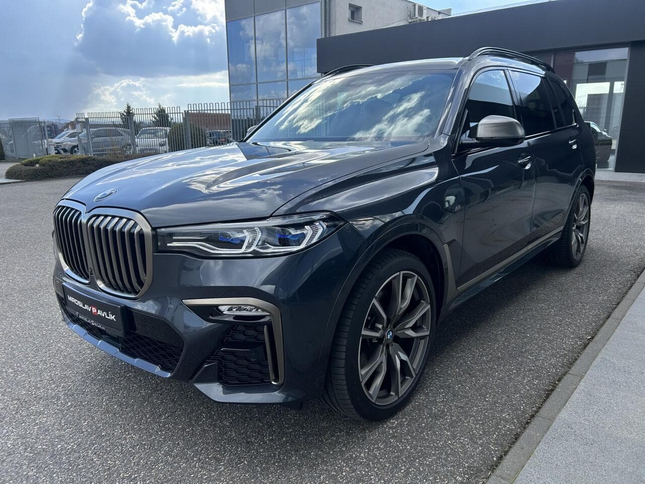 2020 BMW X7 - 2