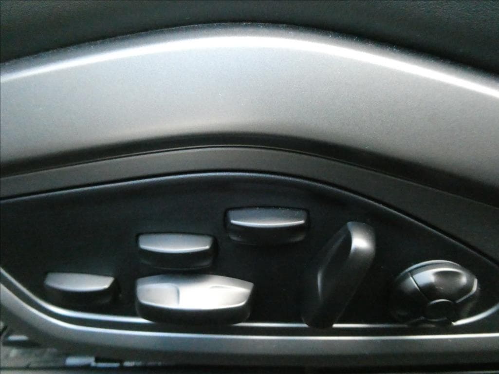 2021 Porsche 911 - 16