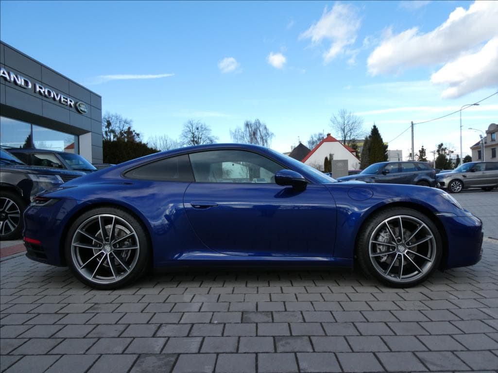 2021 Porsche 911 - 7