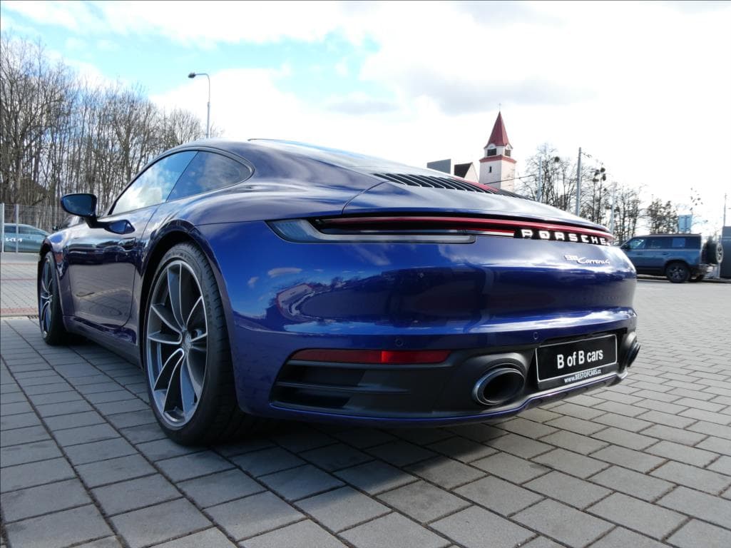 2021 Porsche 911 - 9