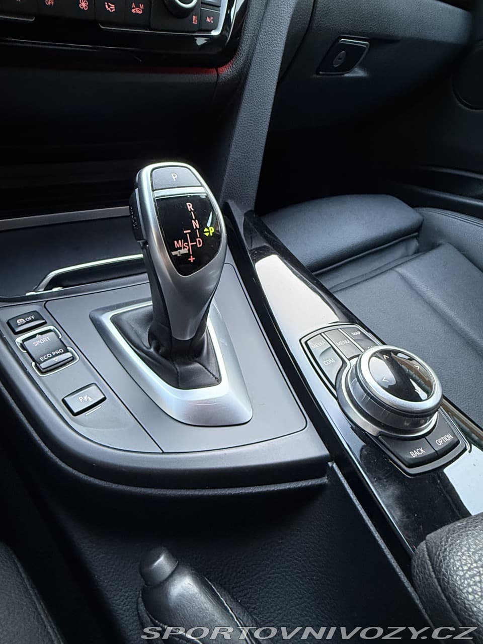 2018 BMW 3-Series - 11