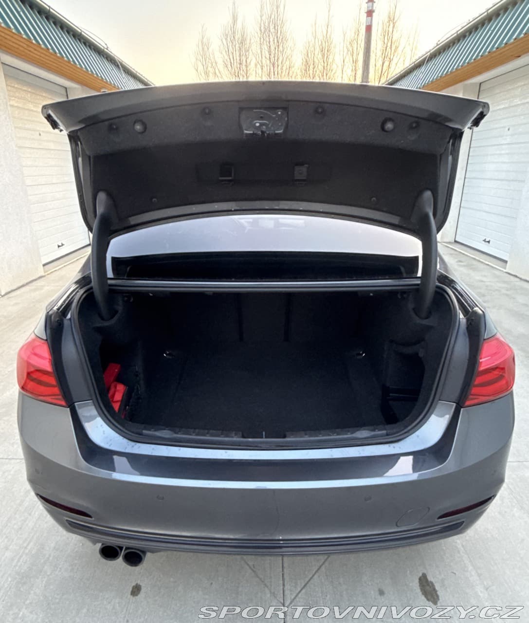 2018 BMW 3-Series - 9