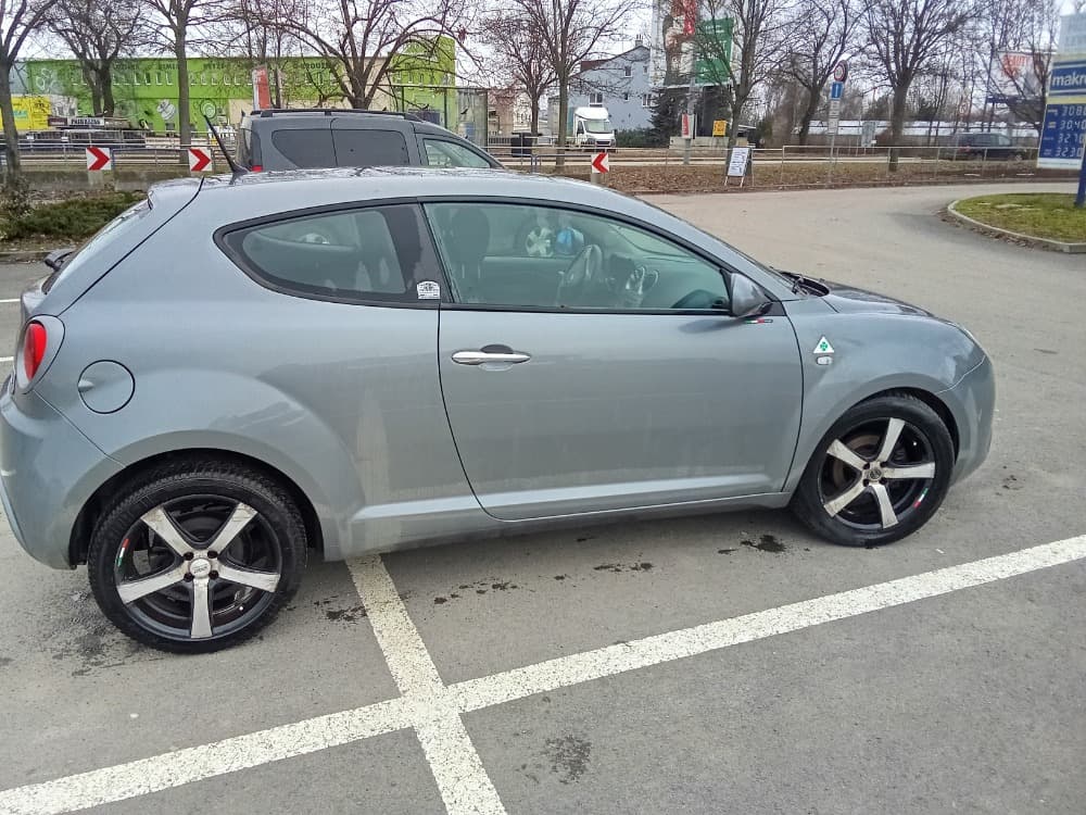 2010 Alfa Romeo MITO - 2
