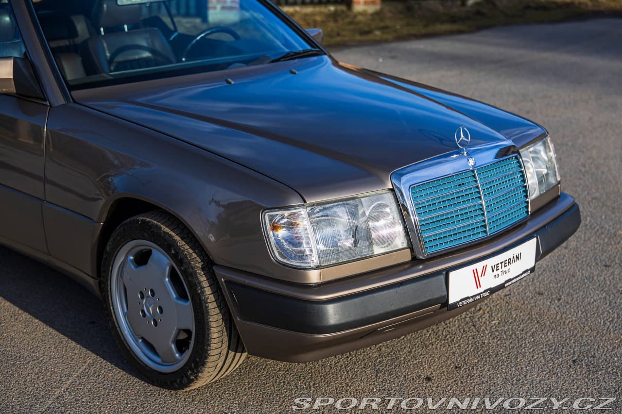 1989 Mercedes-Benz C-CLASS - 10
