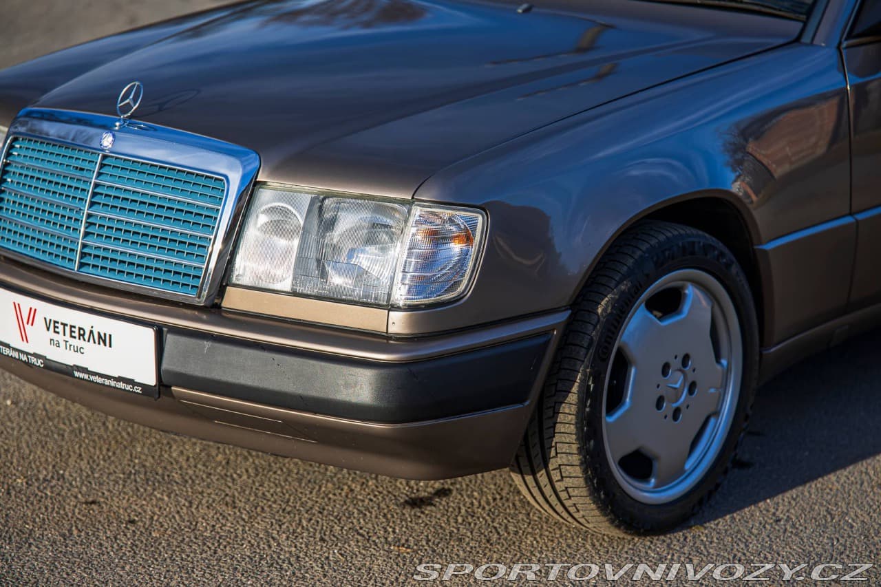 1989 Mercedes-Benz C-CLASS - 8