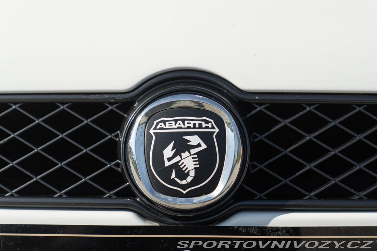 2009 Abarth Grande - 12
