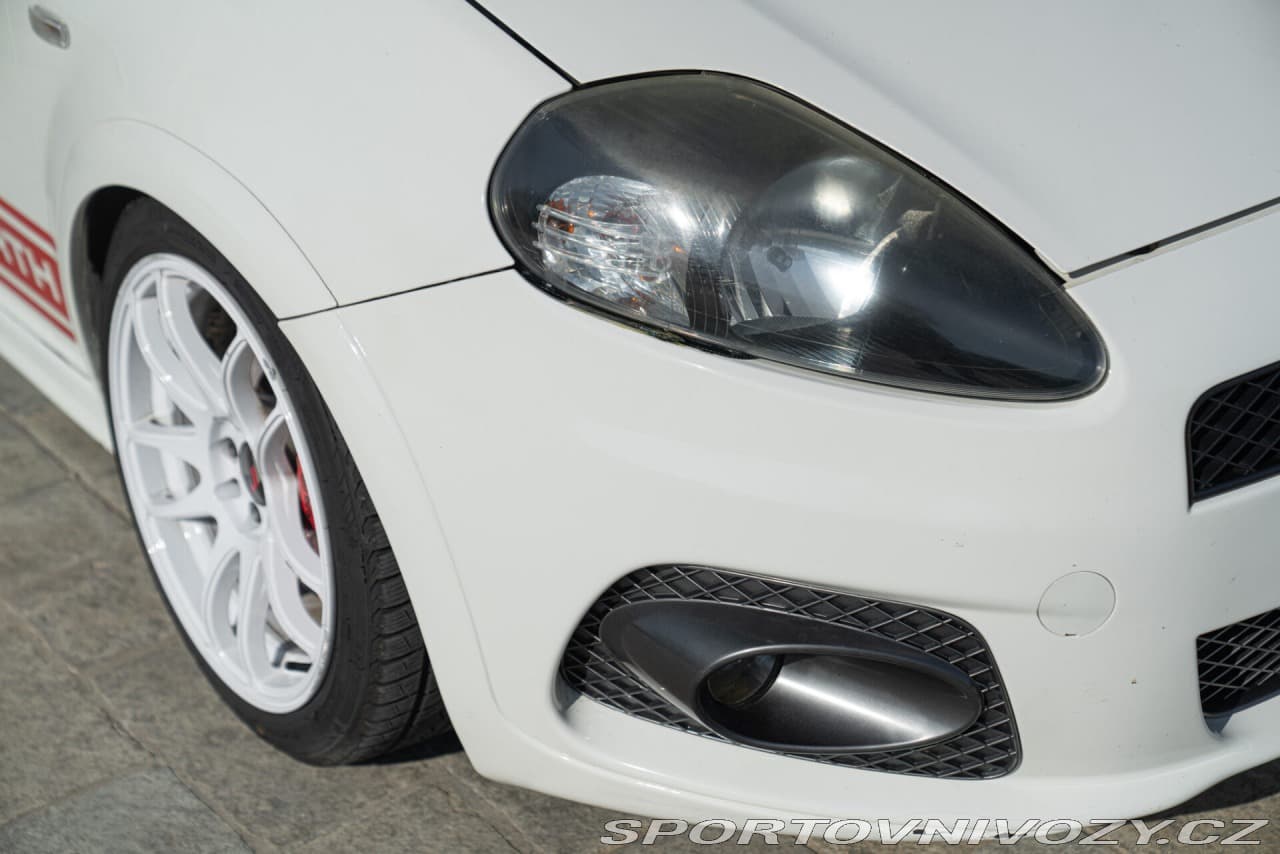 2009 Abarth Grande - 19