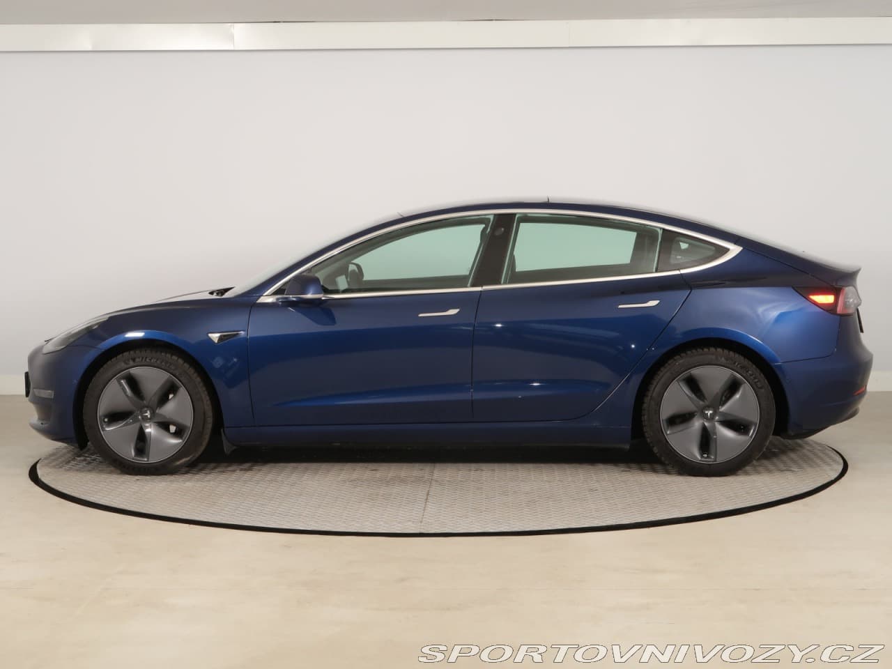 2020 Tesla Model 3 - 3