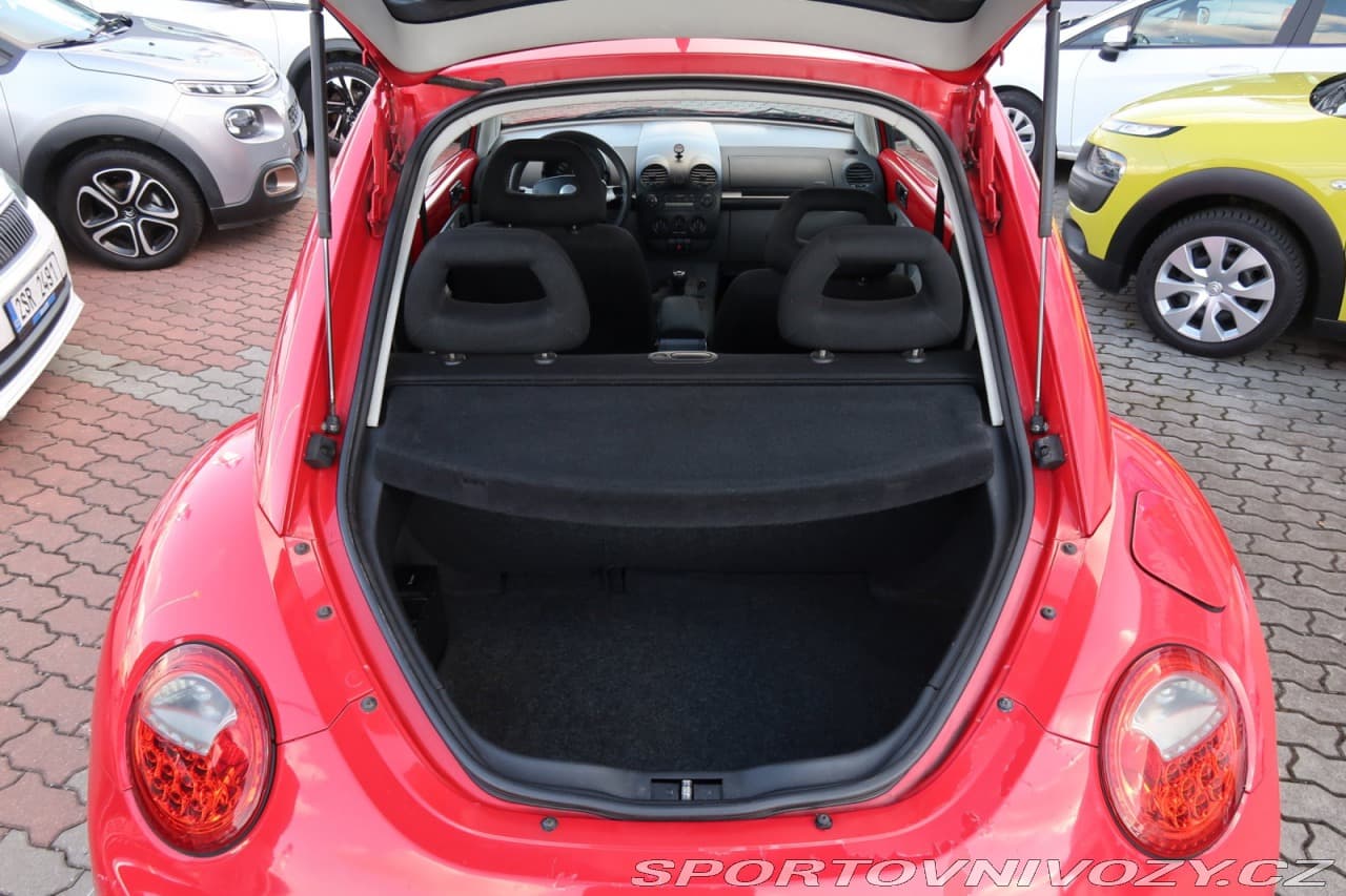 1999 Volkswagen Beetle - 13