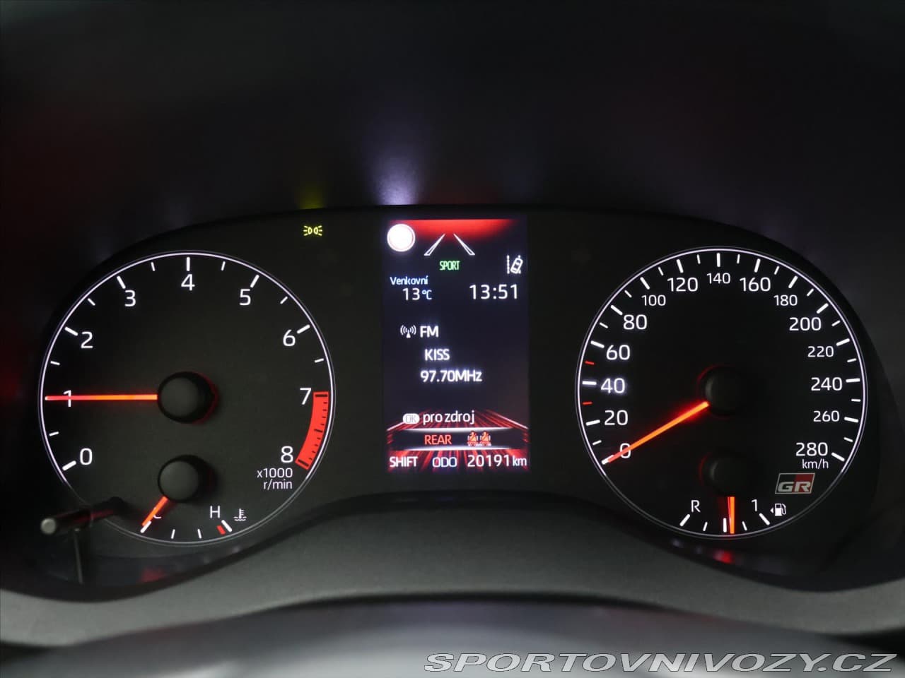 2022 Toyota Yaris - 19