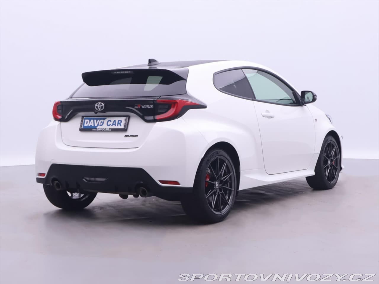 2022 Toyota Yaris - 7