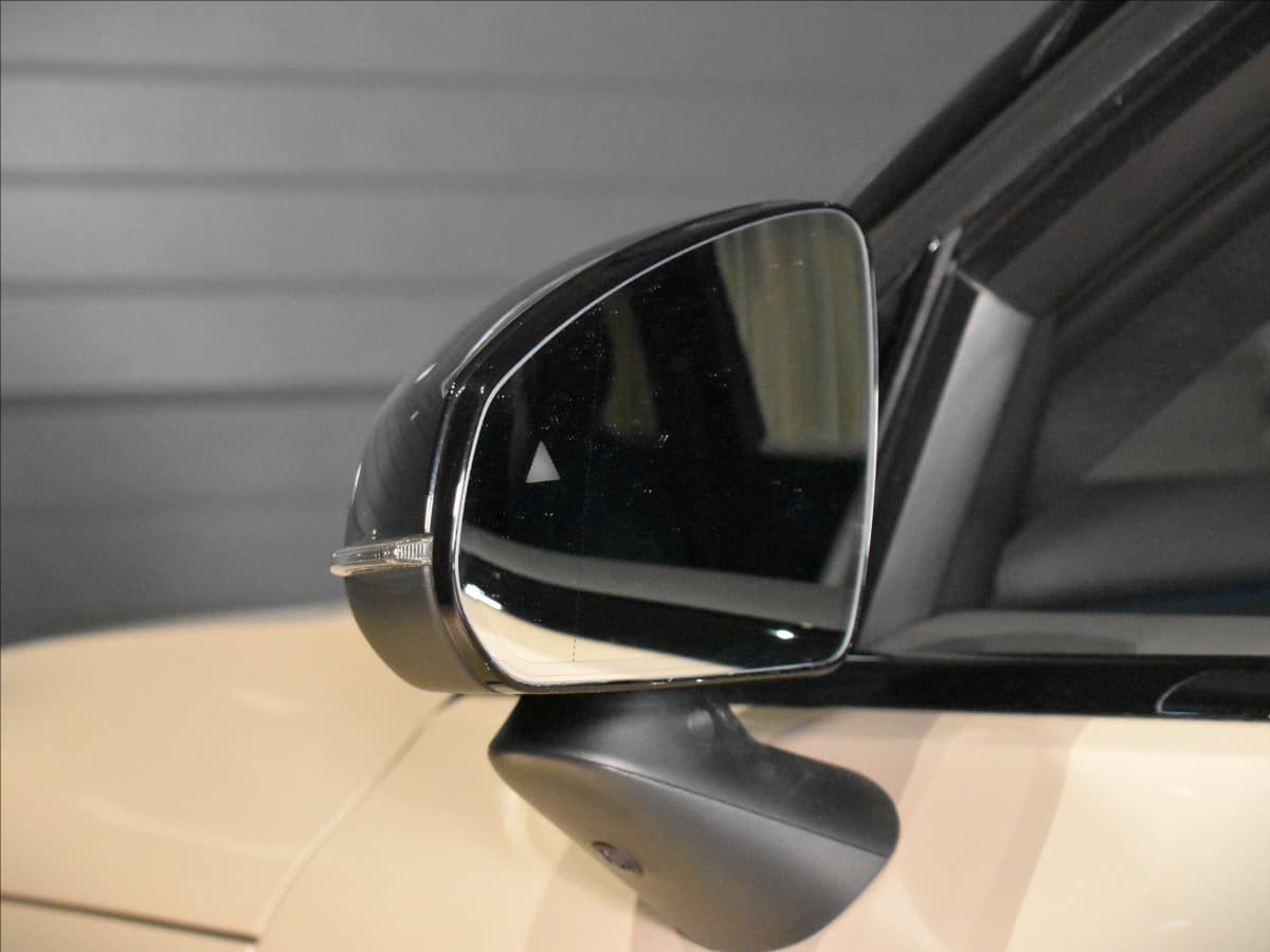 2025 Volvo Ex30 - 19