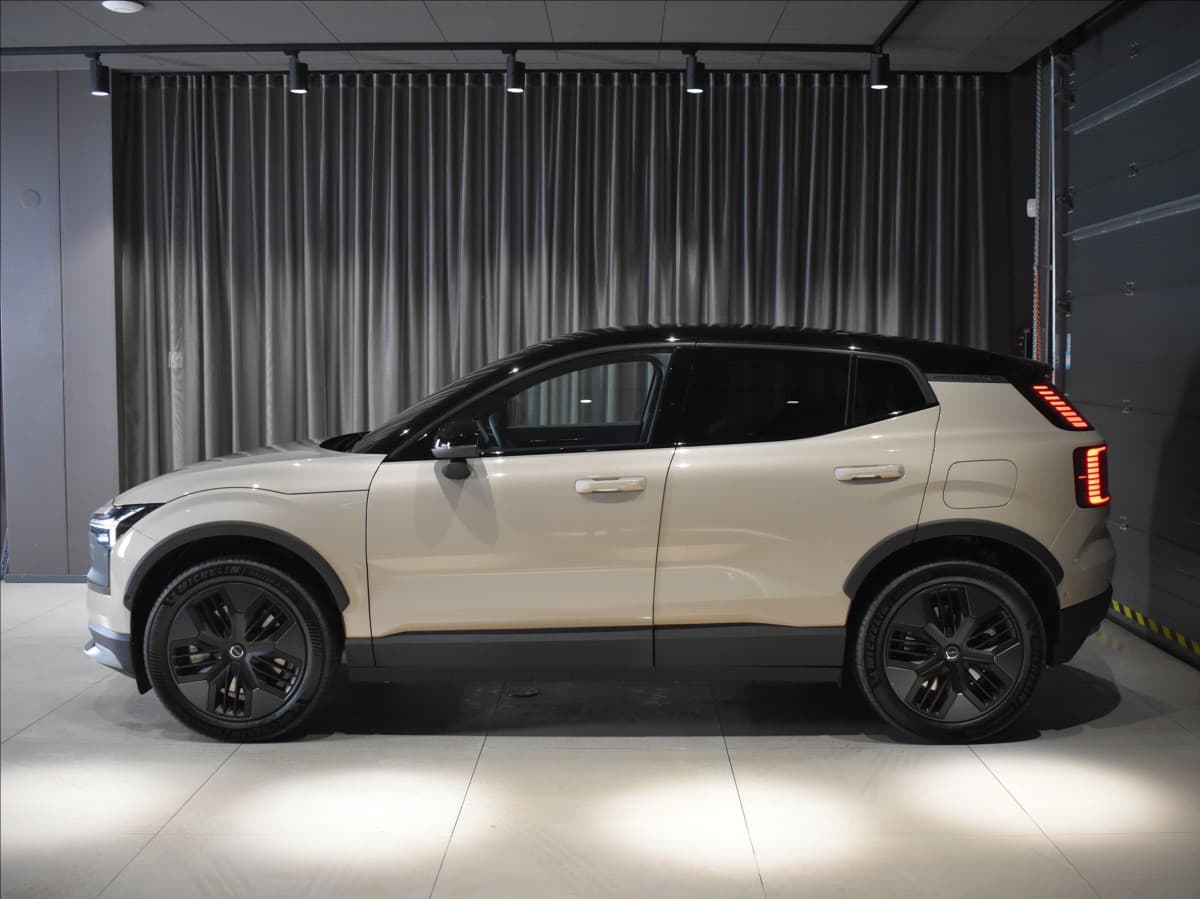 2025 Volvo Ex30 - 2