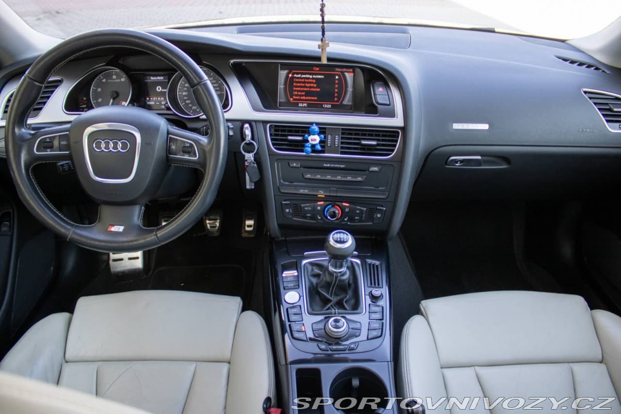 2008 Audi S5 - 12