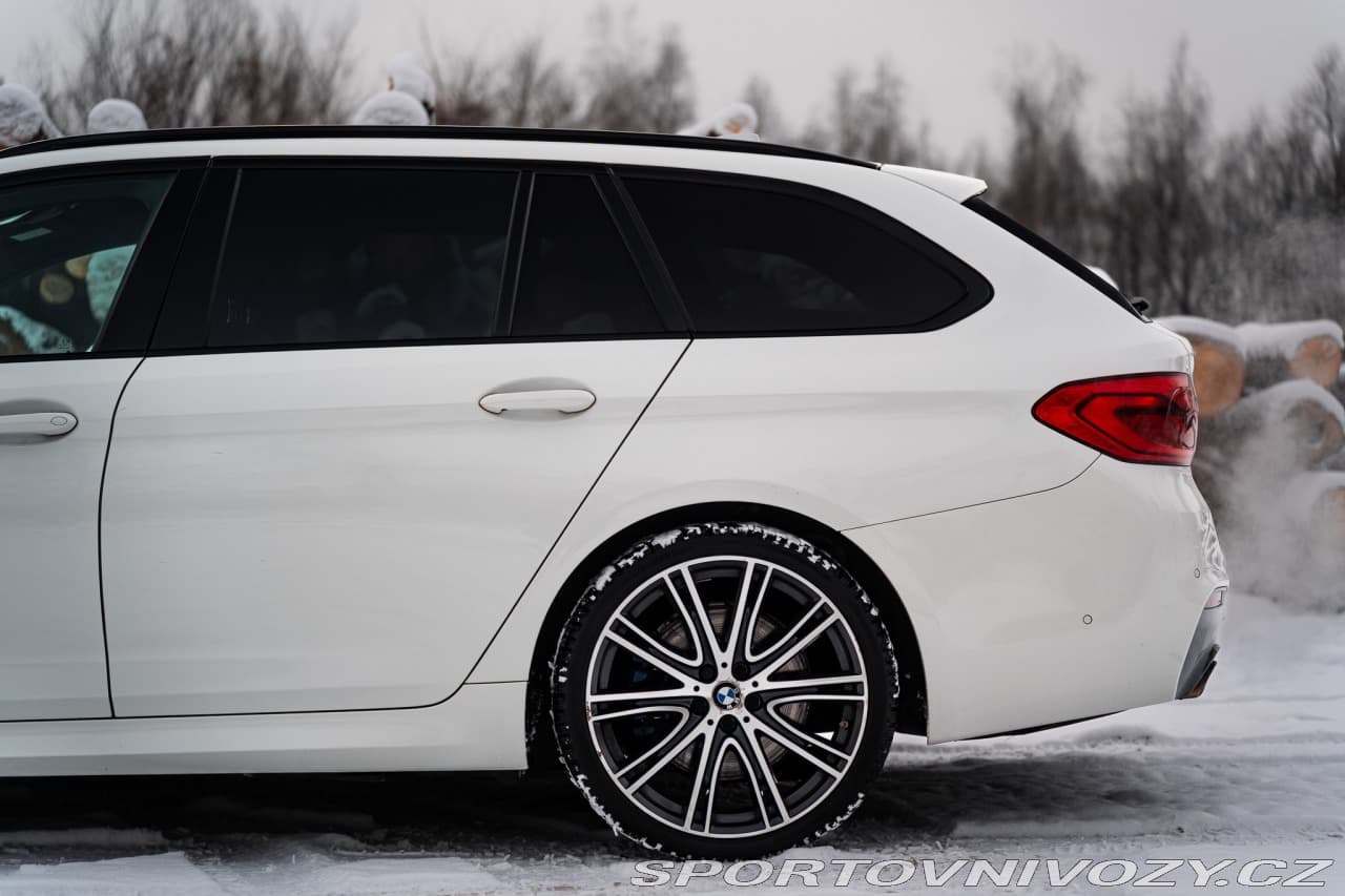 2020 BMW 5-Series - 15