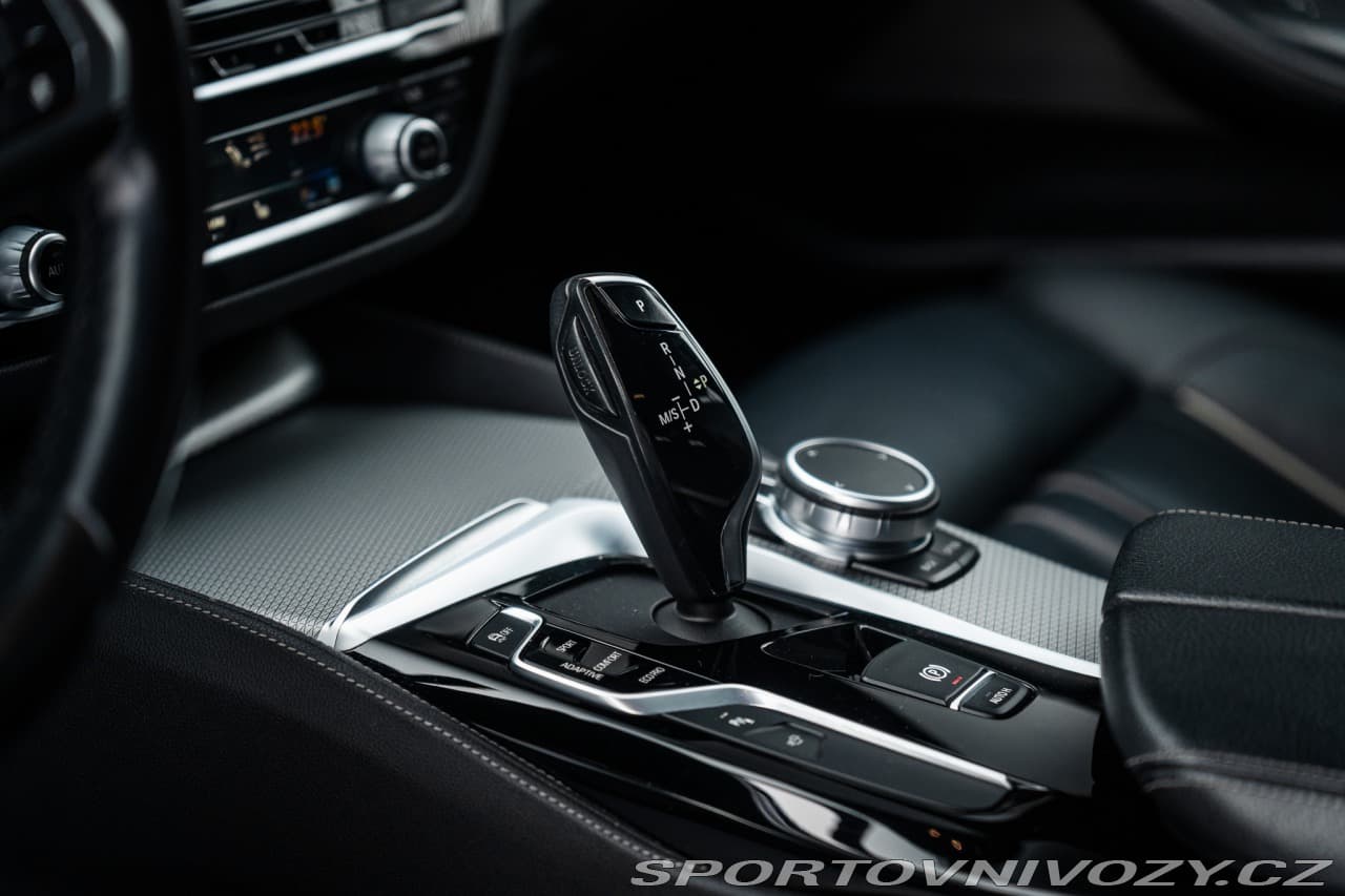 2020 BMW 5-Series - 8