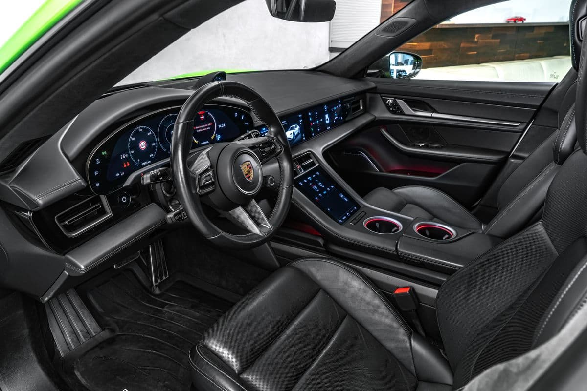 2021 Porsche Taycan - 13