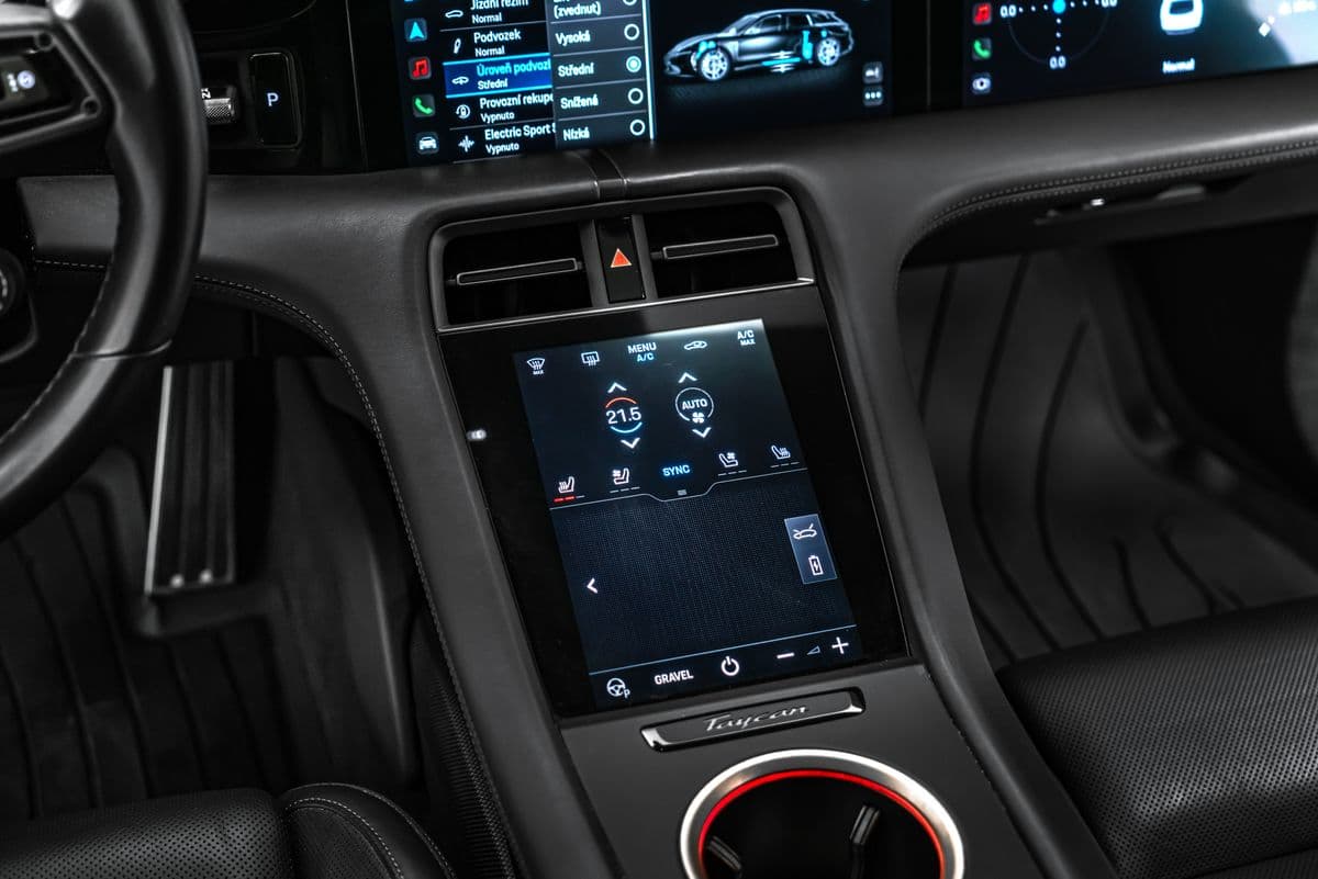 2021 Porsche Taycan - 20