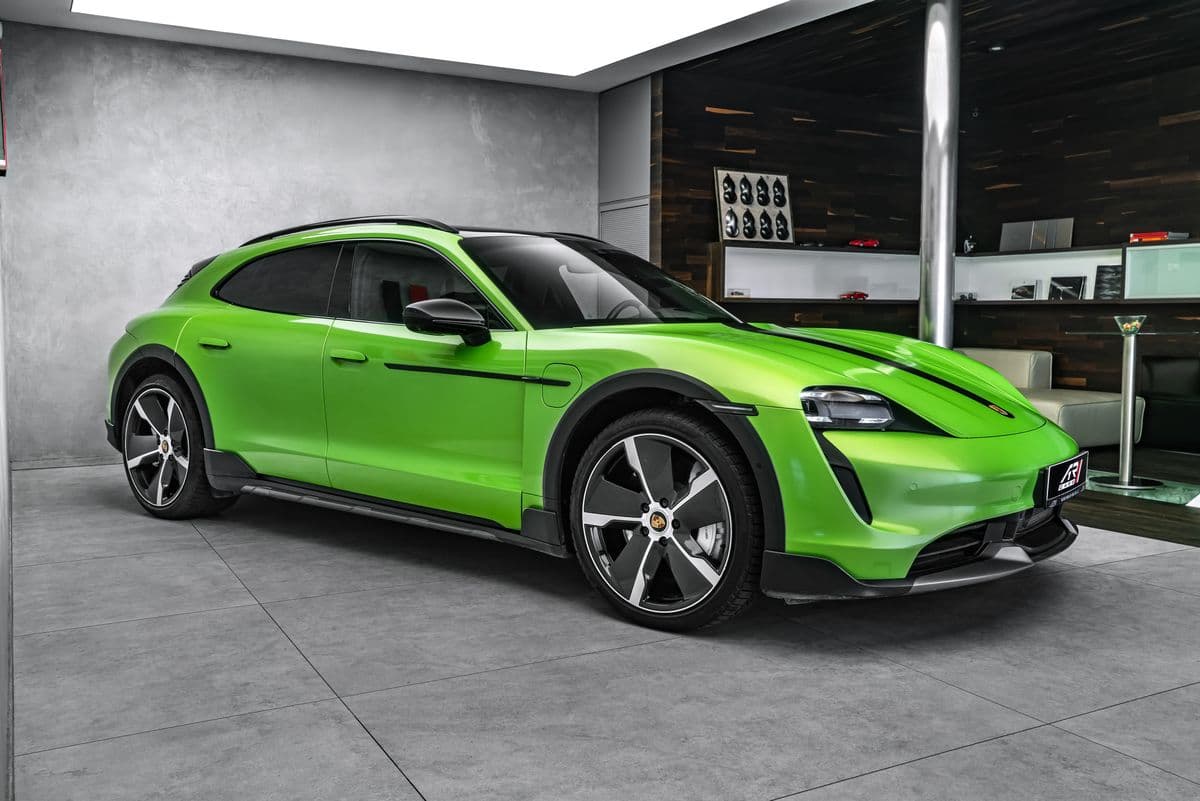 2021 Porsche Taycan - 4