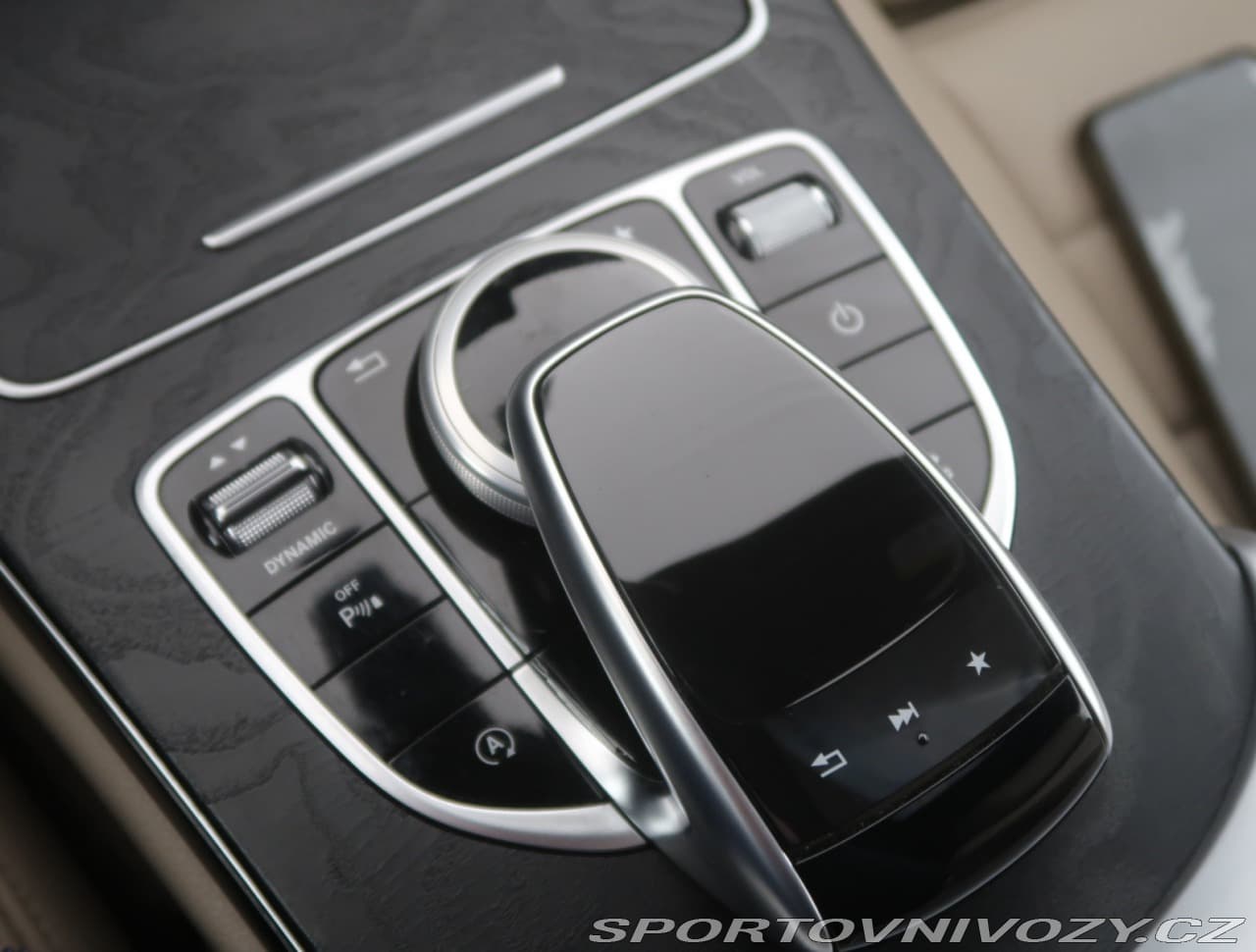 2016 Mercedes-Benz C-Class - 16