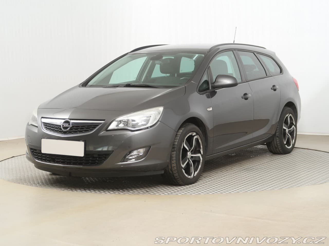 2011 Opel Astra - 2