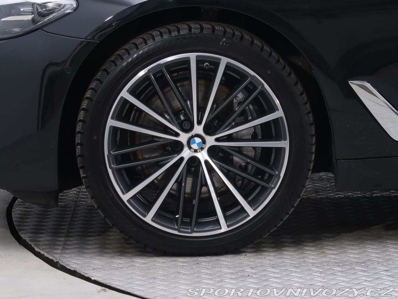 2023 BMW 5-Series - 15