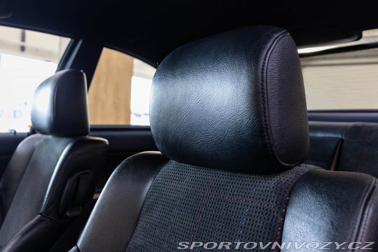 2002 BMW 3-SERIES - 12