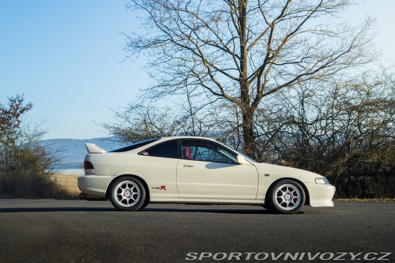 1996 Honda INTEGRA - 2
