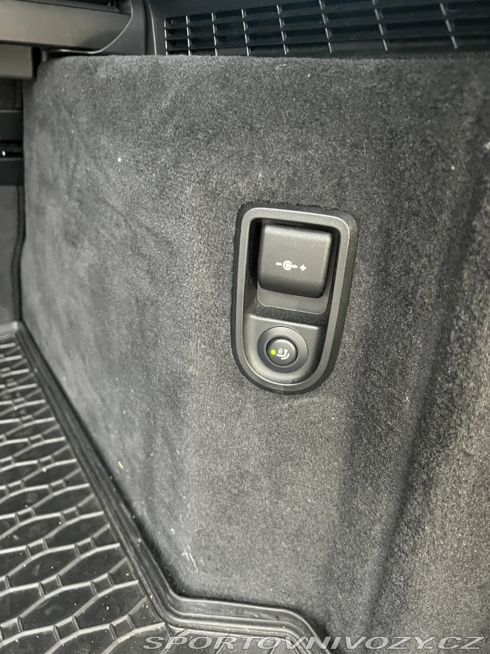 2022 BMW 5-Series - 12