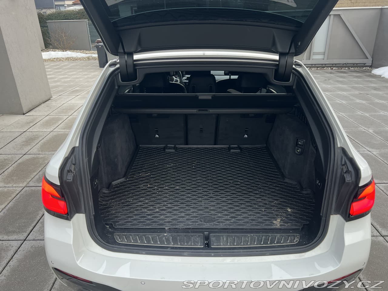 2022 BMW 5-Series - 13