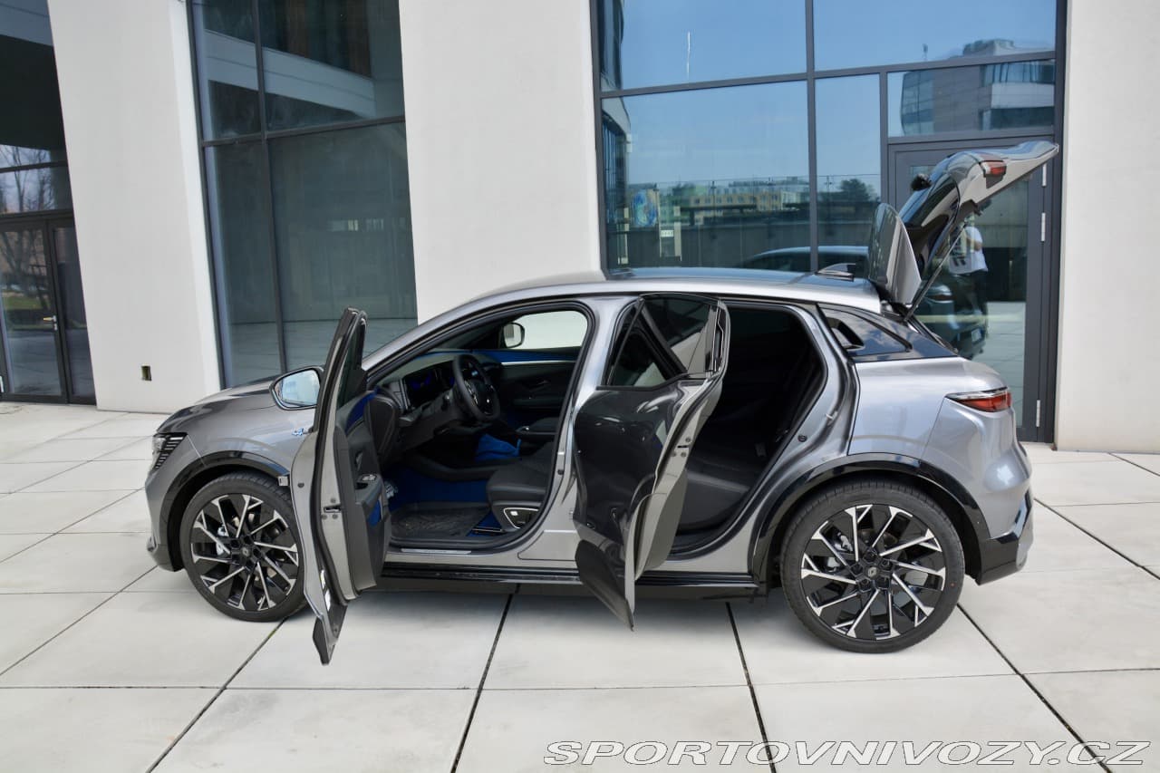 2026 Renault MEGANE - 5