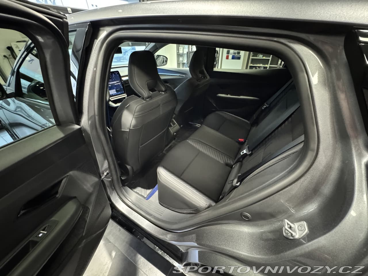 2027 Renault Megane - 5