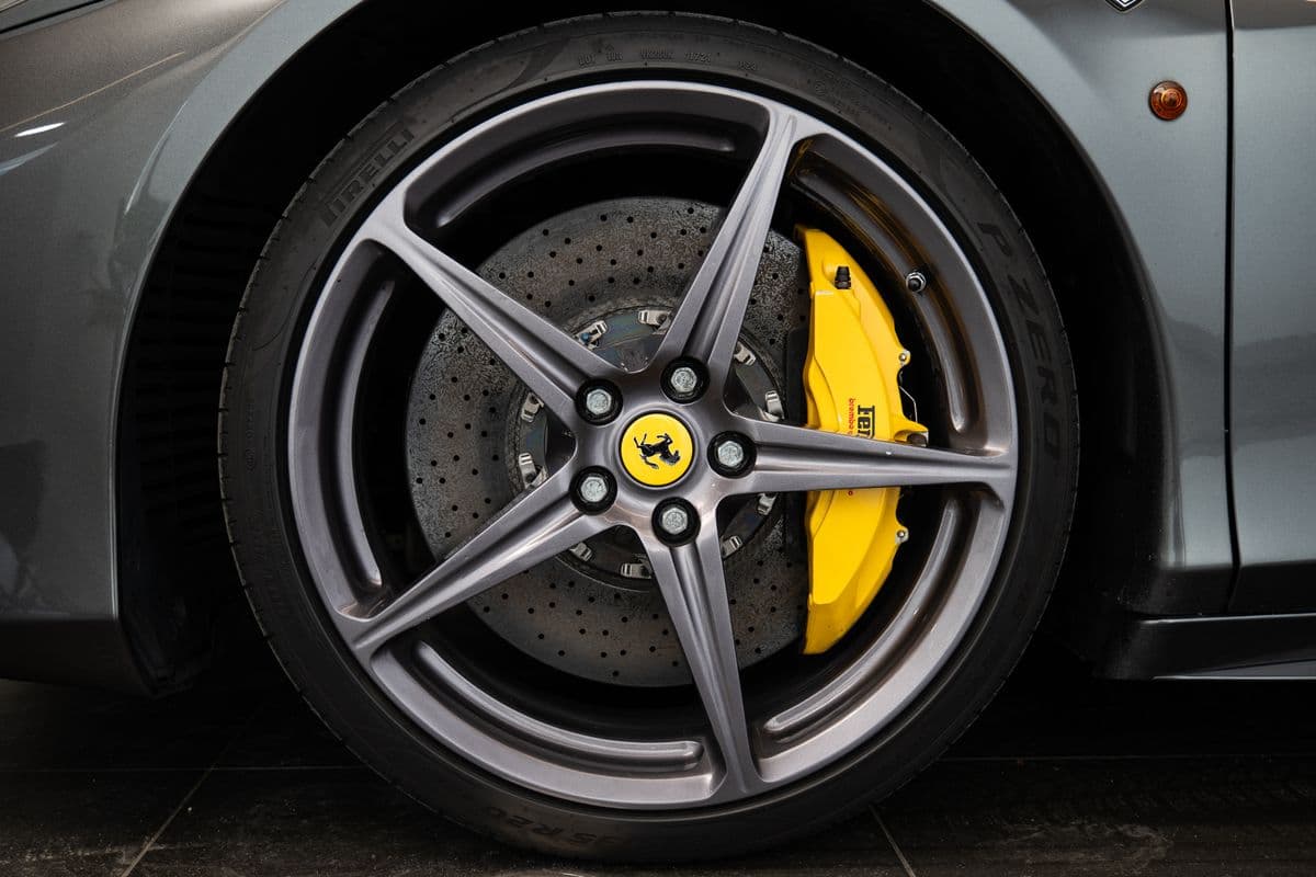 2011 Ferrari 458 - 14