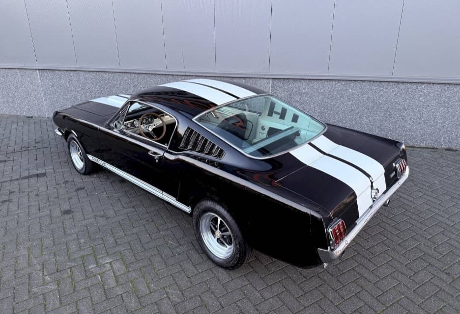 1966 Ford Mustang - 11