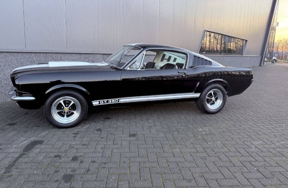 1966 Ford Mustang - 5