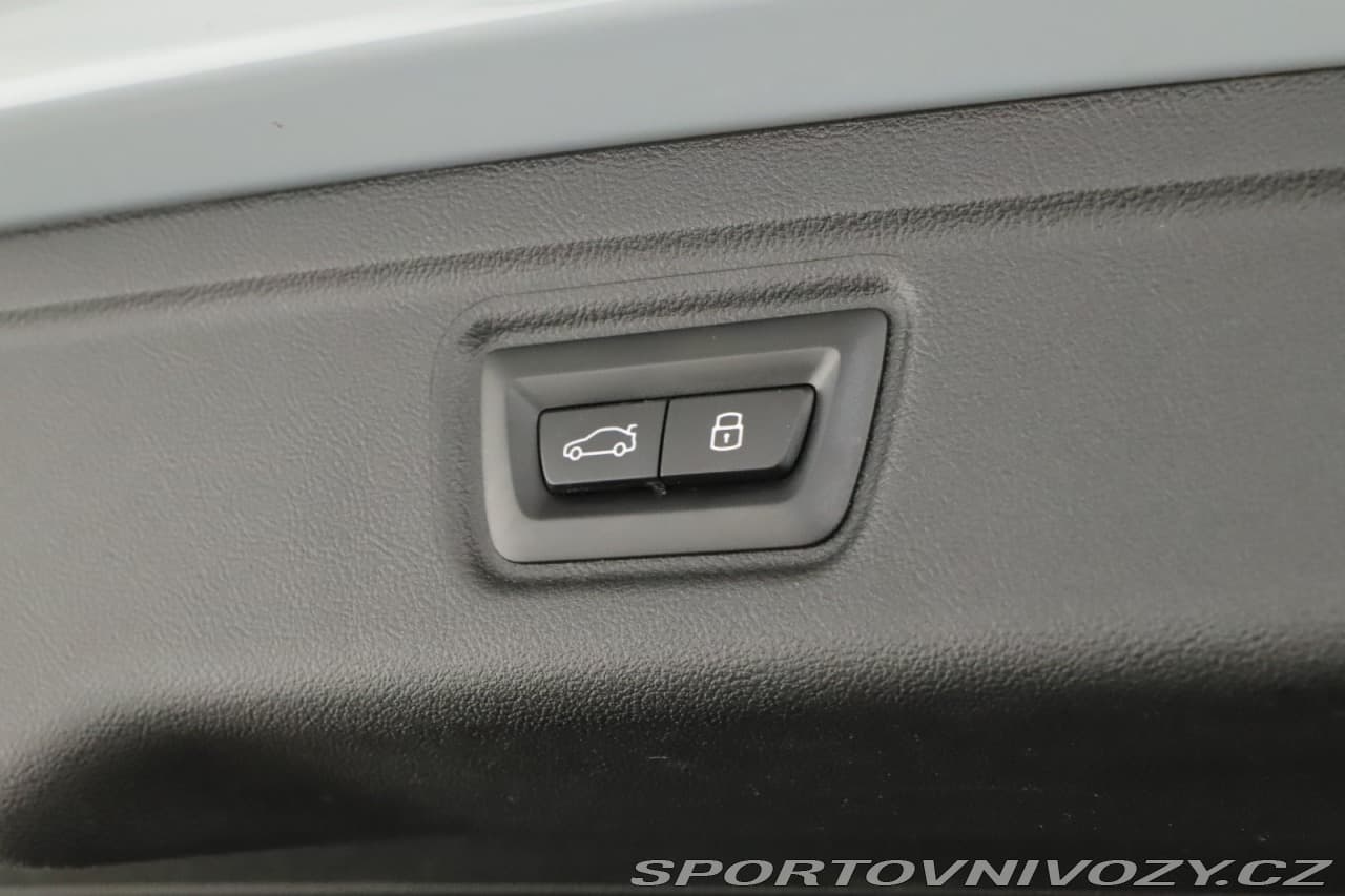 2024 BMW 3-Series - 10