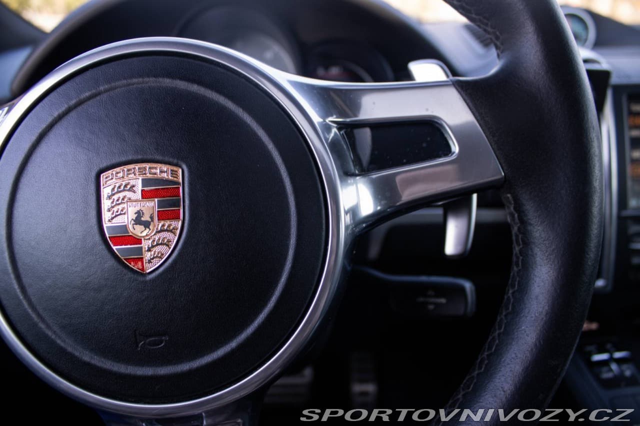 2013 Porsche Cayenne - 33