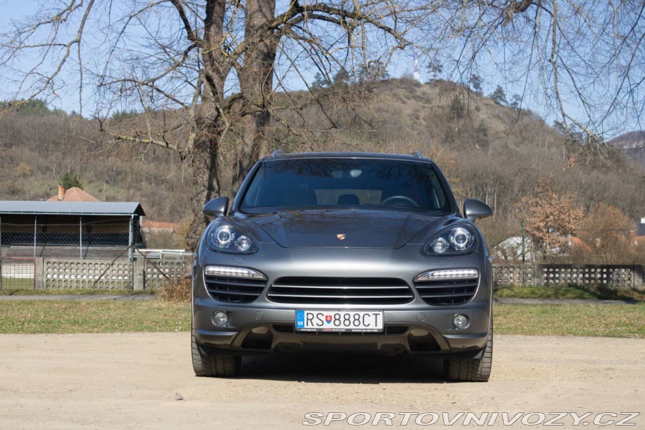 2013 Porsche Cayenne - 3