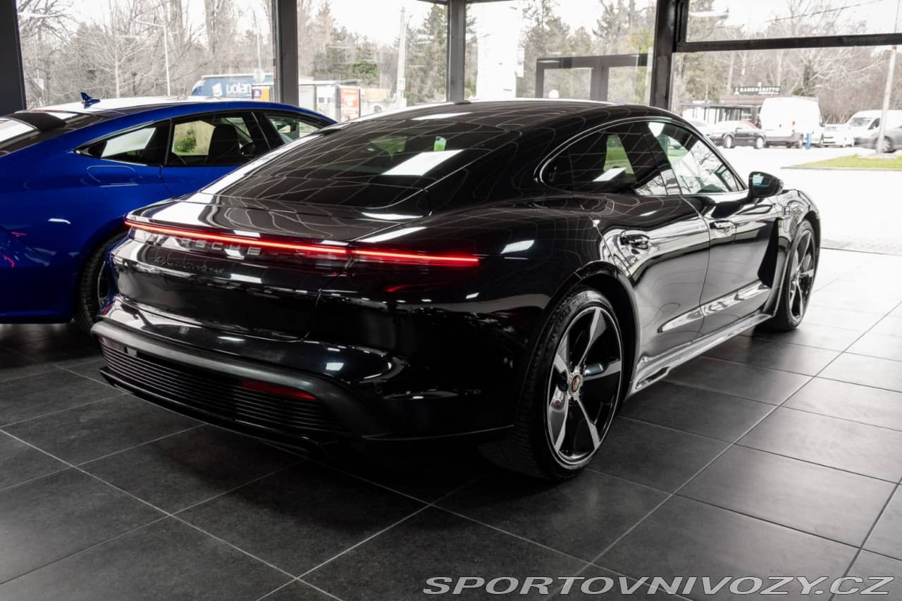 2020 Porsche Taycan - 4