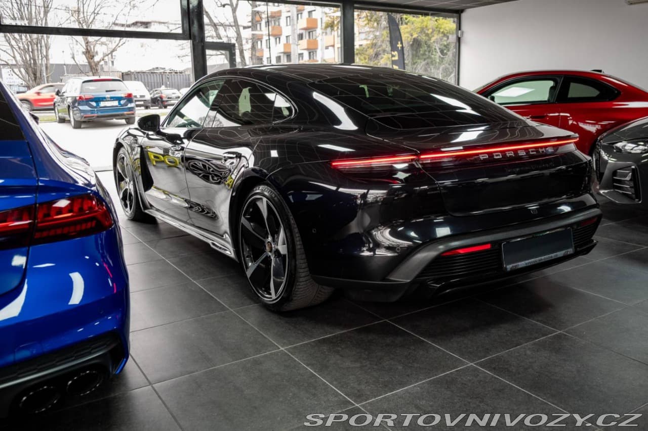 2020 Porsche Taycan - 6