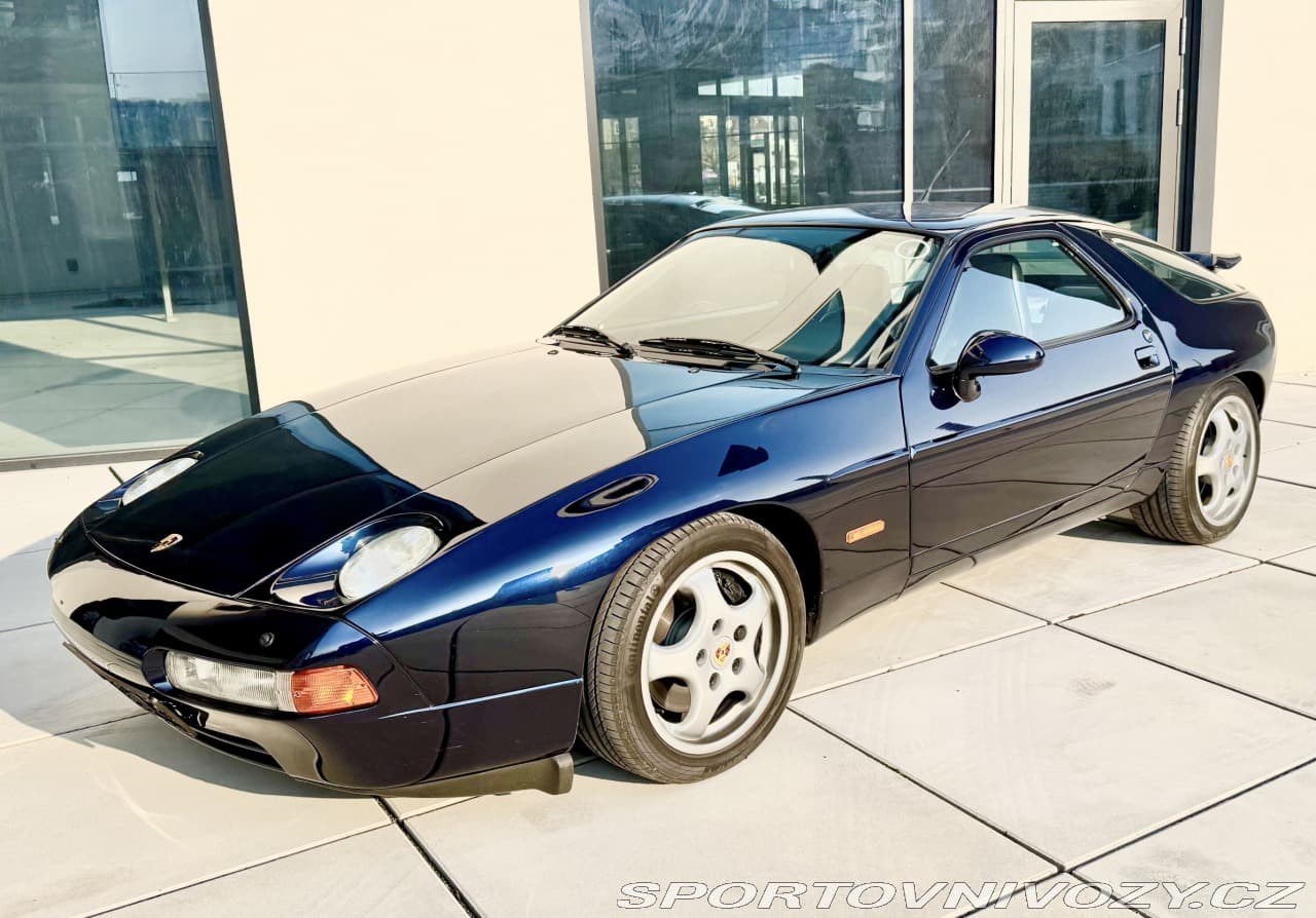 Porsche 928 GTS