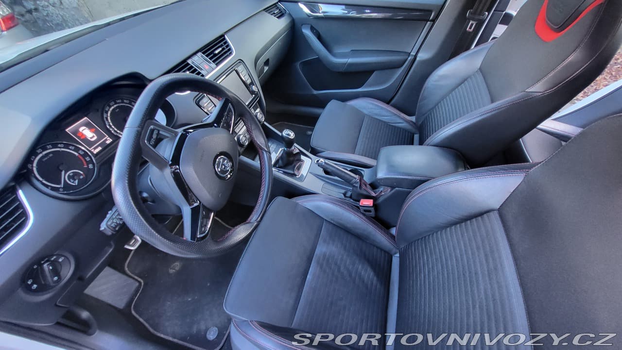 2015 Škoda Octavia - 13