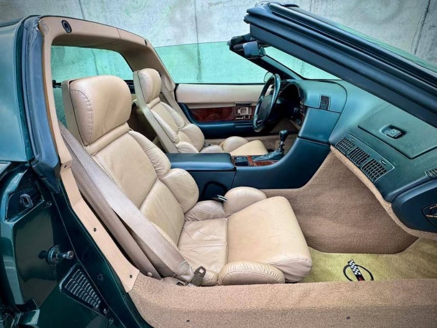 1992 Chevrolet Corvette - 23