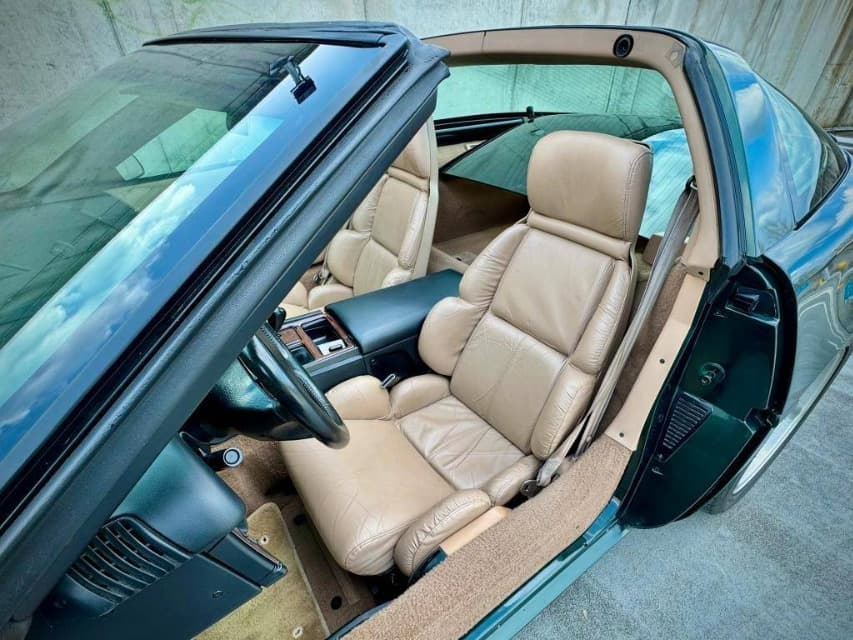 1992 Chevrolet Corvette - 17