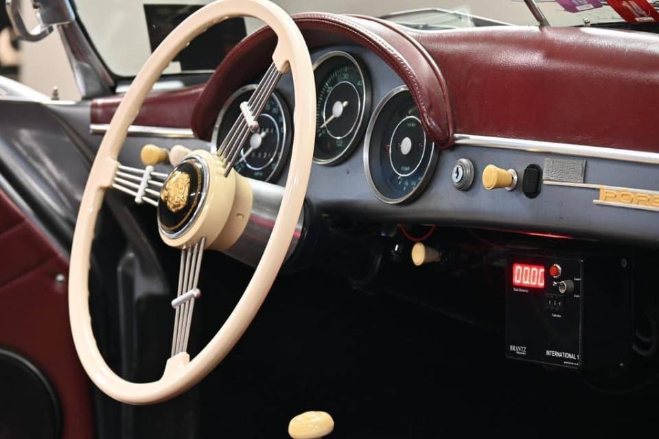 1972 Porsche 356 - 13