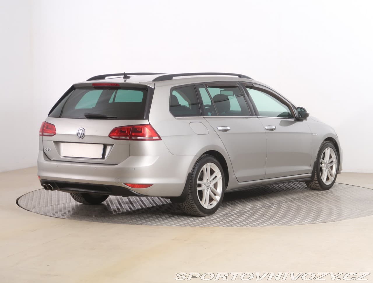 2016 Volkswagen Golf - 5
