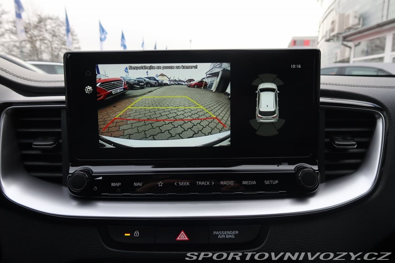 2020 Kia Proceed - 19